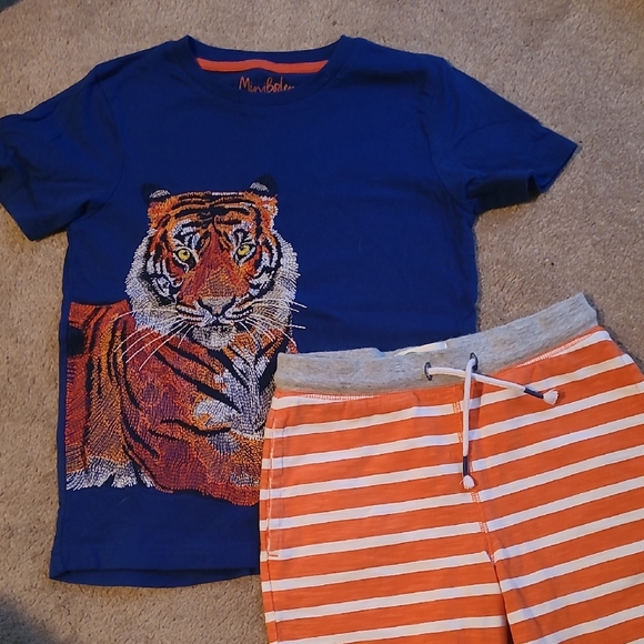 Mini Boden Other - Mini Boden Blue Tiger Applique Tee and Orange Striped Shorts Set